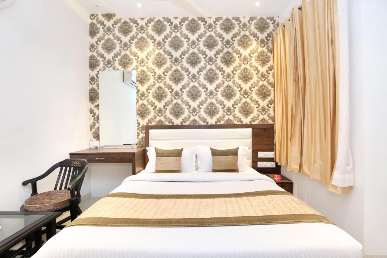 Oyo 11680 Hotel Grand Star Amritsar Exteriör bild