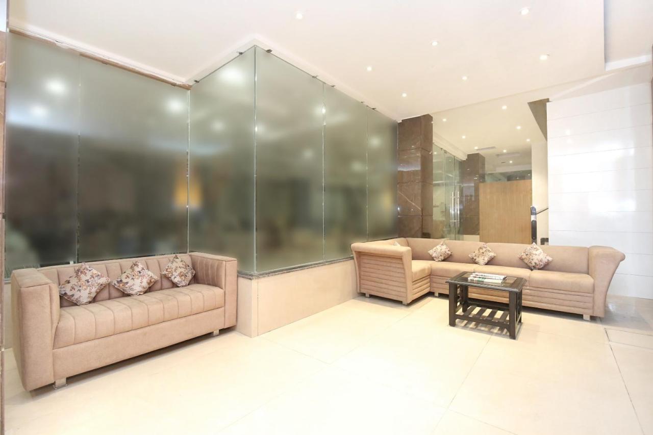 Oyo 11680 Hotel Grand Star Amritsar Exteriör bild
