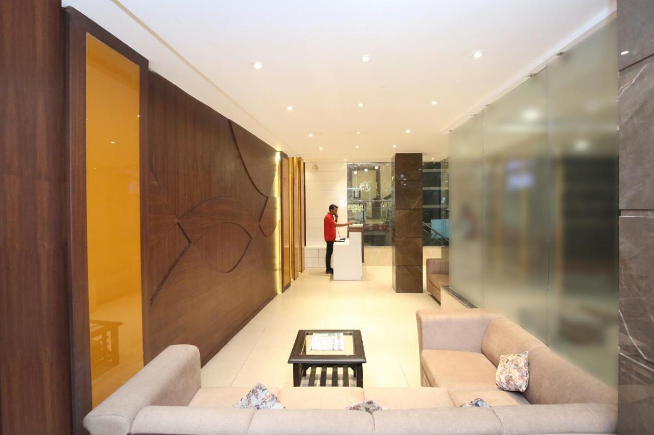Oyo 11680 Hotel Grand Star Amritsar Exteriör bild