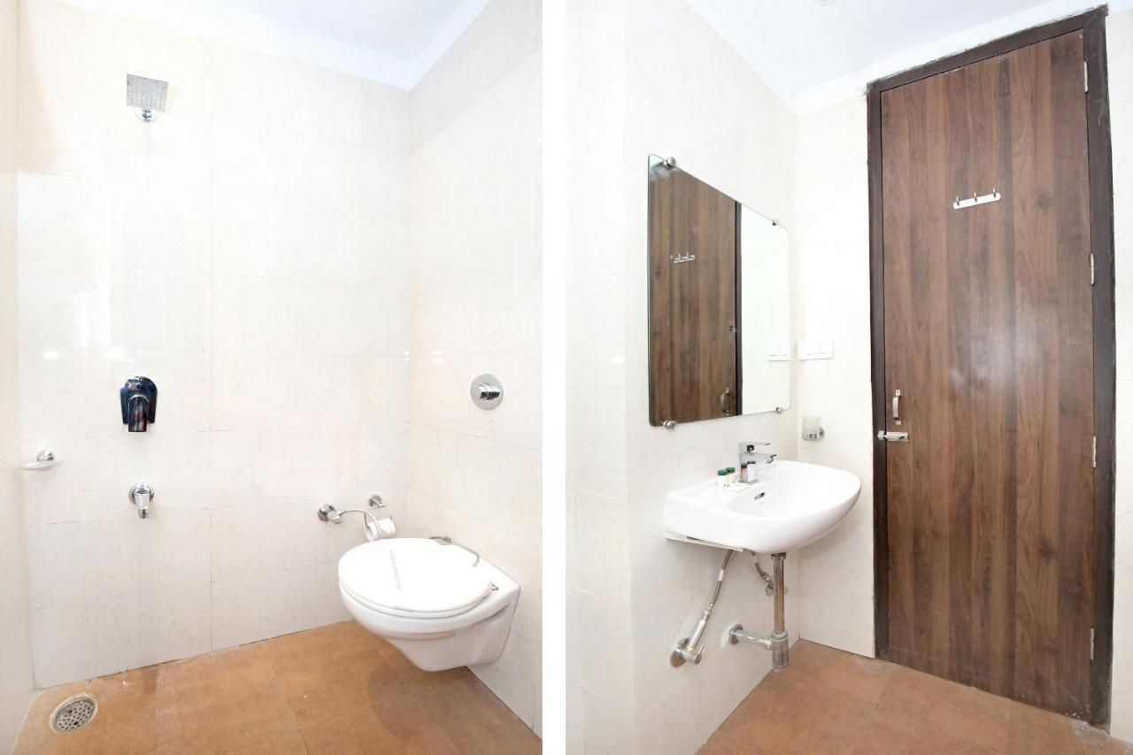 Oyo 11680 Hotel Grand Star Amritsar Exteriör bild